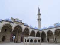 황금기의 건축미학—쉴레이마니에 모스크 탐방