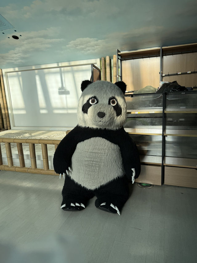 神農架 / 大熊貓館 神農架 / 大熊貓館