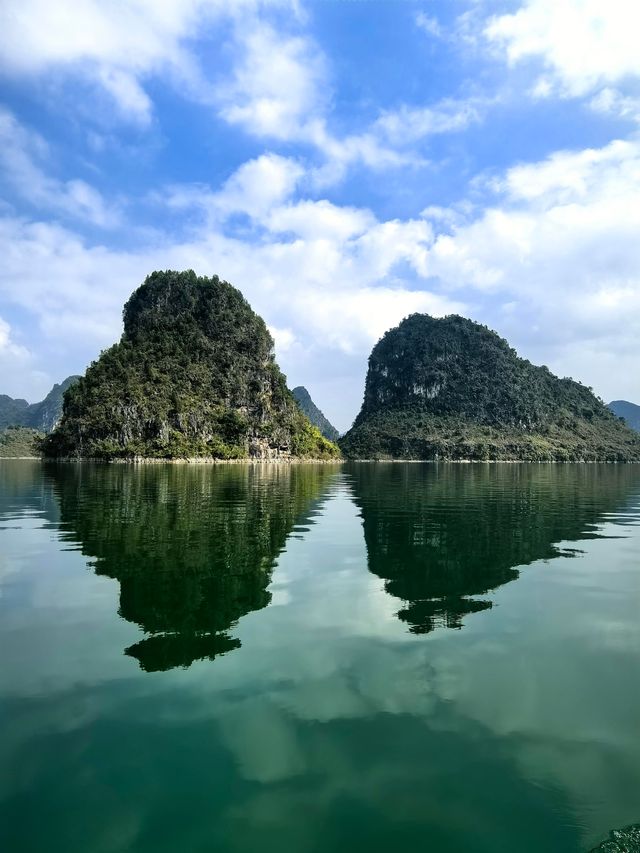 在這個秋高氣爽的季節裡讓我們一起感受邊陲小鎮的湖光山色