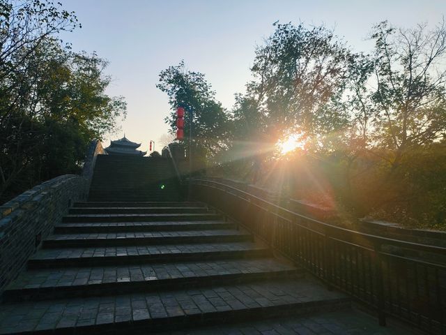 常熟虞山古城牆|漫步城牆邂逅絕美日落!私藏秋日神仙機位 常熟虞山古城牆|漫步城牆邂逅絕美日落!私藏秋日神仙機位