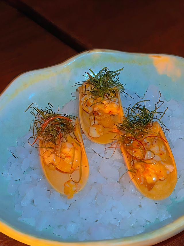 曼谷高空洞穴餐廳