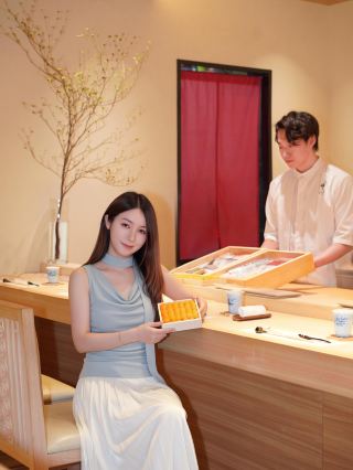 Who knows? This PROMAX sea urchin hand roll is so comforting!