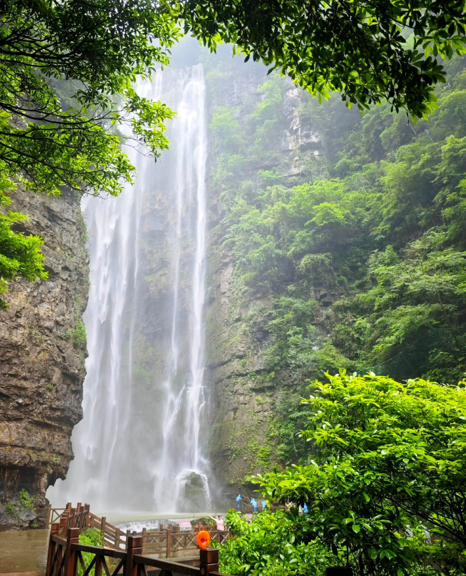 Three Gorges Grand Waterfall Dream-Seeking Journey: An Appointment with Cool Mountains and Rivers