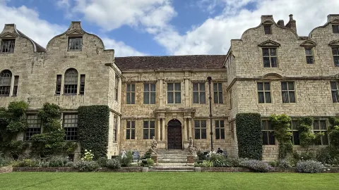 秋のイギリス6日間旅行ガイド、手間いらずの楽しみ方付き — traveler post in シェフィールド
