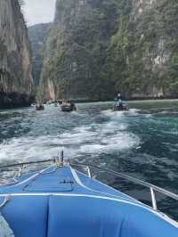 นั่งเรือเที่ยวชมหมู่เกาะห้อง กระบี่ สวยแบบตะโกน 🏝