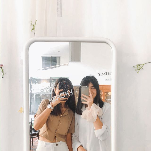 Unbirthday cafe คาเฟ่ใกล้ bts พร้อมพงษ์