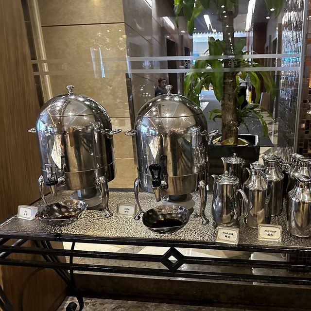 城中最出名,甜品芒果拿破崙 城中最出名,甜品芒果拿破崙
