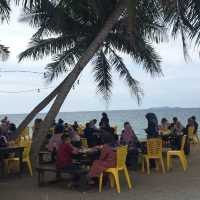 Delicious seafood, extraordinary beach view!