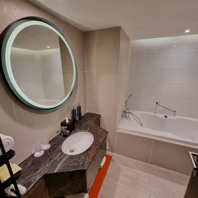 DoubleTree by Hilton Bangkok Ploenchit
