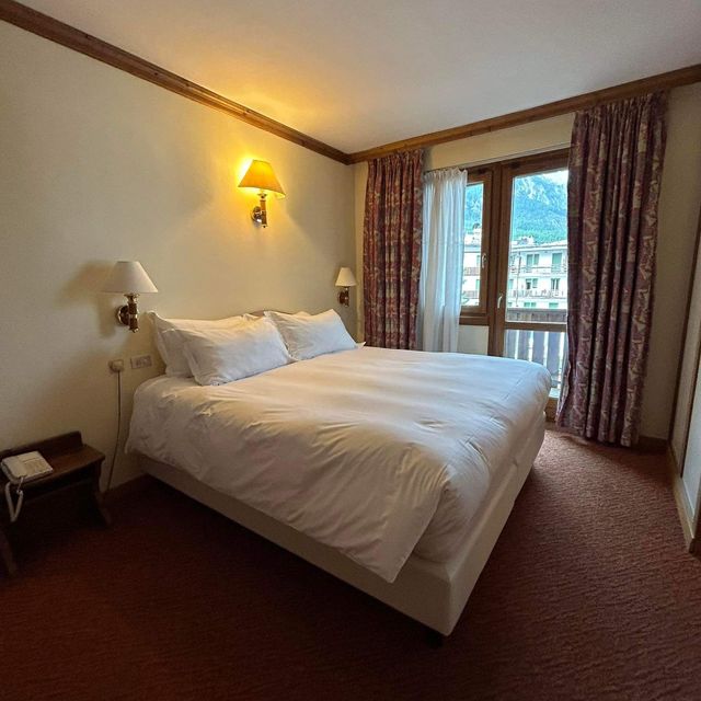Hotel Alaska Cortina โลเคชั่นสุดเริ่ดในเมืองยอดฮิต