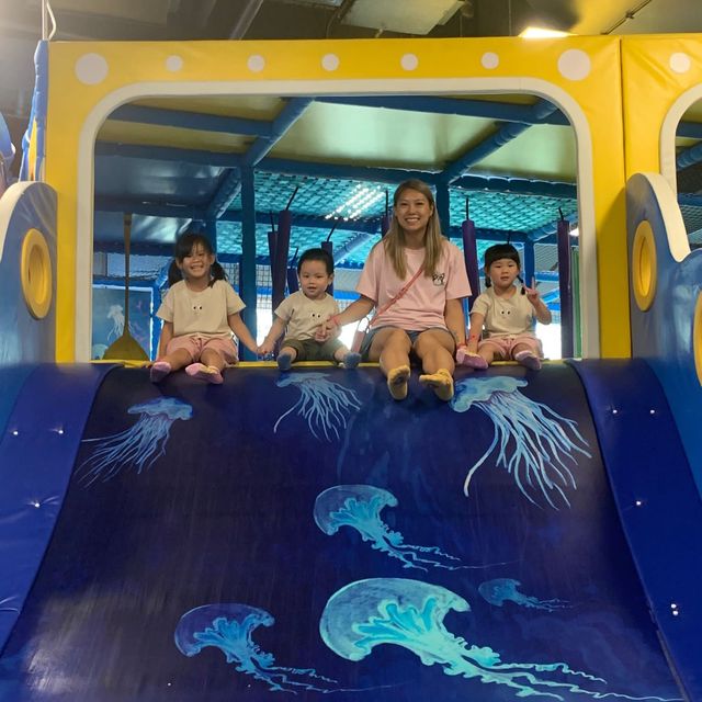 城市中的水母館 🪼 浩海立方·探遊館