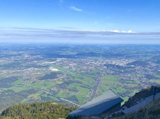 奧地利的翁特斯山是一座美麗的山峰，擁有令人難以置信的高度⛰️