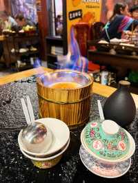 【人氣火鍋店】玲瓏浮凸花膠雞湯鍋，日本廣島蠔