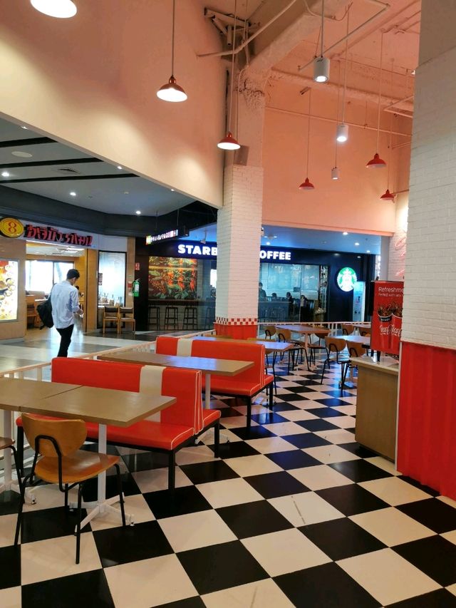 Big Boy ร้านเบอร์เกอร์ชื่อดังจากอเมริกา 🍔🍟🍦