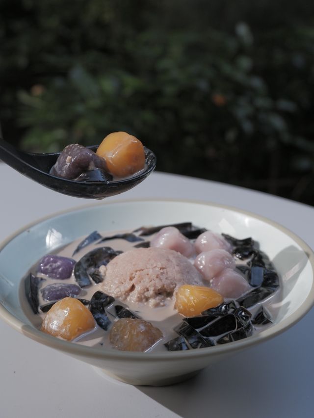 中環飯堂之足料牛肉拌麵 