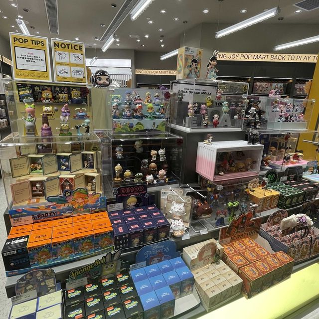 香港 POP MART 泡泡瑪特專門店