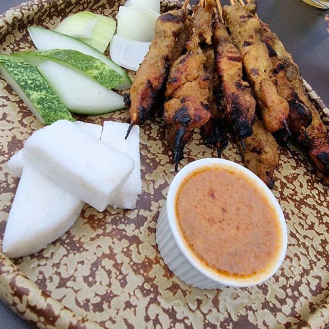 탄중아루 샹그릴라 선셋바