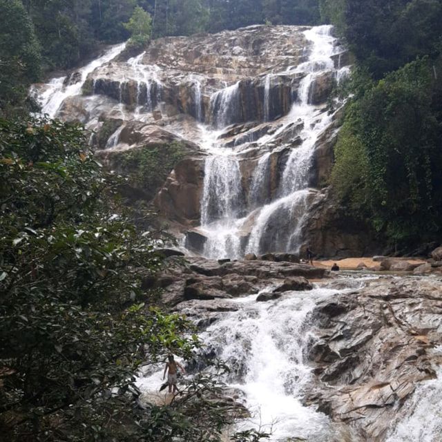 Majestic Waterfall 😍