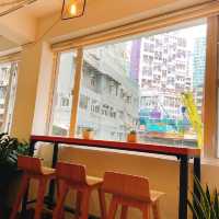 【中環｜木系寵物友善樓上Cafe】
