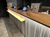 新宿・歌舞伎町。劇場内カフェ＆バー『Za Bar』(東急歌舞伎町タワー)