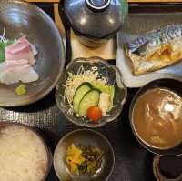 【愛知県蒲郡市】港町で食べる新鮮な魚料理と観光スポット