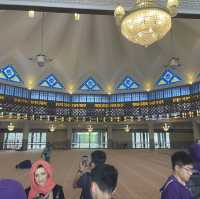 쿠알라룸푸르의 최고명소, 국립 모스크(Masjid Negara)