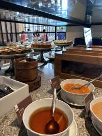 ［宜蘭/礁溪］ 雲天自助餐廳🍴｜被自助餐耽誤的風景區?!🤣 