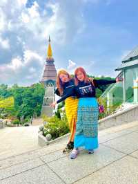 The Beautiful King & Queen Pagodas⁉️🇹🇭