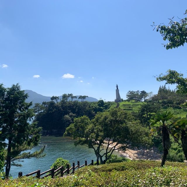 바다의 절경을 한눈에 보면 산책할 수 있는 곳 ‘이순신 공원’