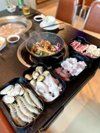 兆萬4食放題