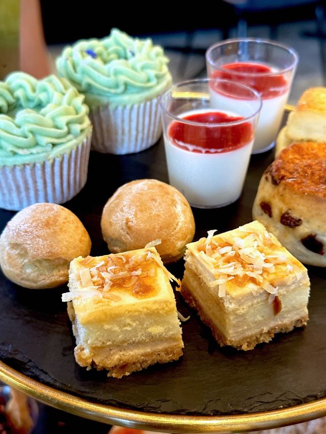 Afternoon tea for 2 at $78 💐😍🫖