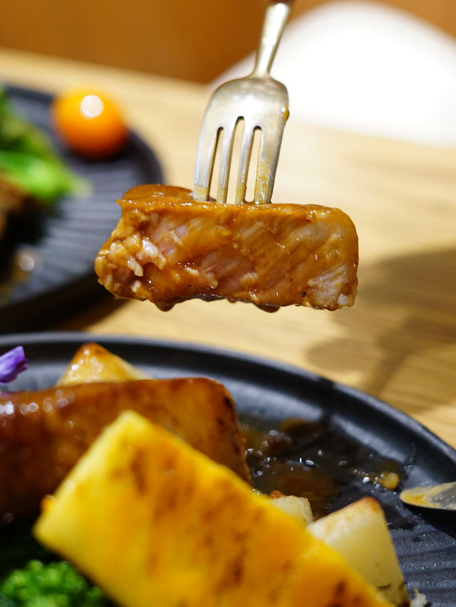 【觀塘 ✦ 🌕空間感大、輕鬆好坐西餐廳🥰🍽️】
