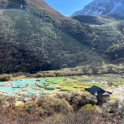 人間仙境的朋友🐉人間瑤池-黃龍｜Trip.com 黃龍風景名勝區
