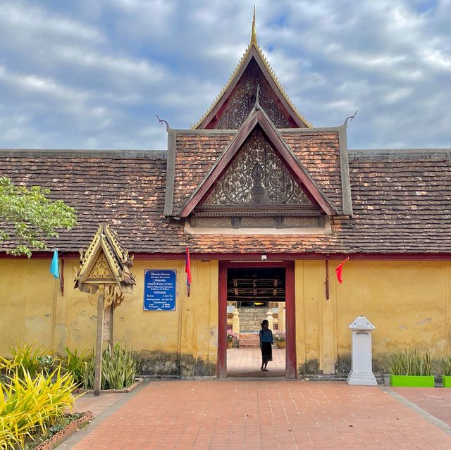 Wat Sisaket: Timeless Tranquility Unveiled