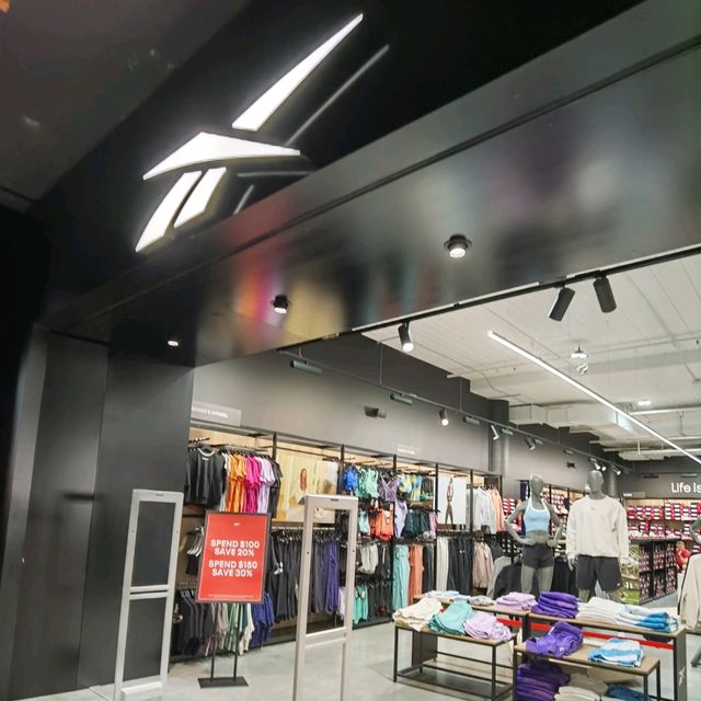 墨爾本DFO～超正 OUTLET 唔行就笨