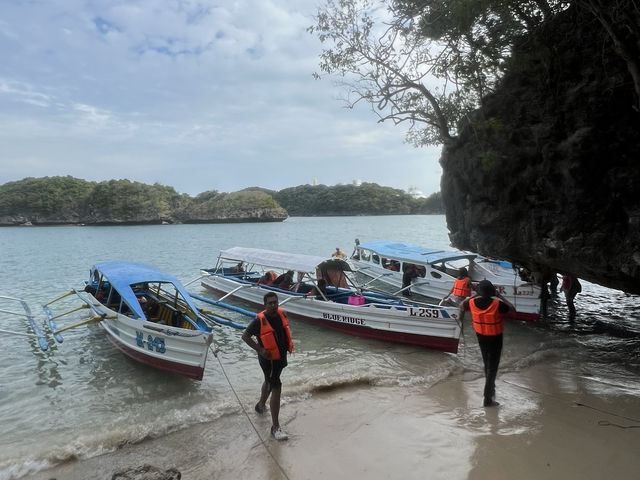Hundred Island 