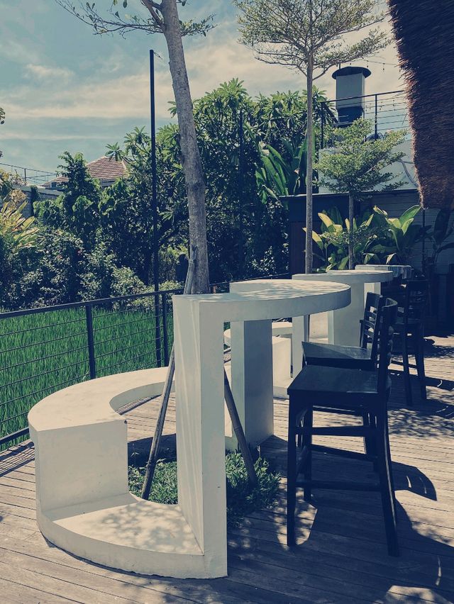 Saibora Cafe & Bar