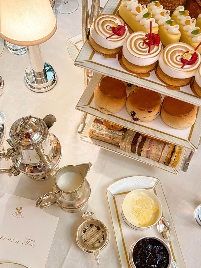 Ritz High Tea: London's Indulgent Tradition