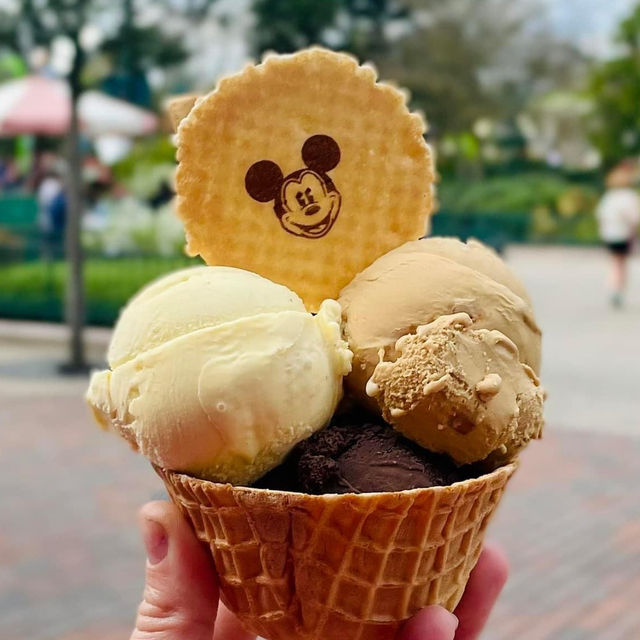 Mouthwatering snacks in Disneyland