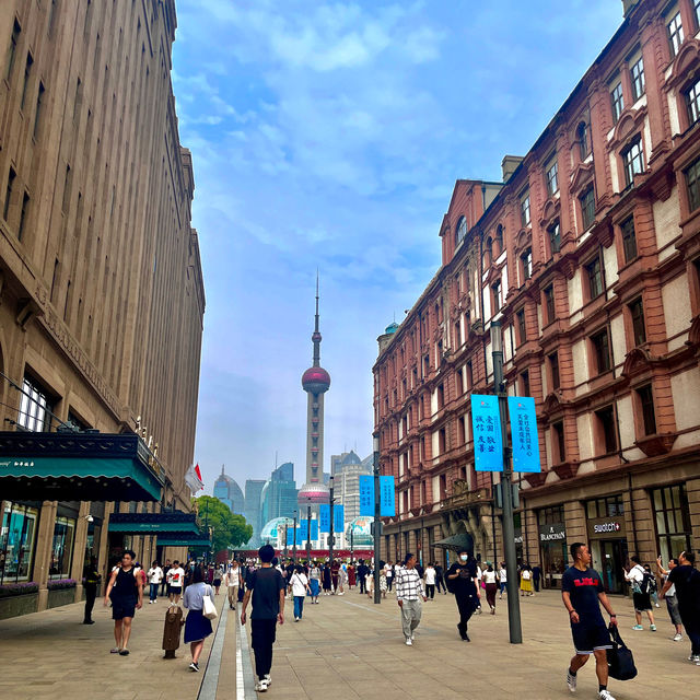 😍 Modern Marvels of Shanghai: skyscrapers, skywalk and memorable views ✨