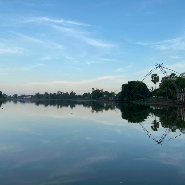 Enjoy nature at Thale Noi Waterbird Park🛶