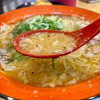 【大阪・福島】醤油or味噌ラーメンにサービスオムチャーハン「ラーメン食堂オムたす」