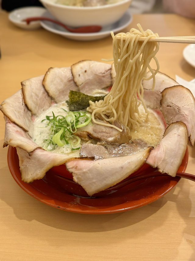 【兵庫/伊丹】ラーメンEXPOグランプリを受賞した泡系ラーメン店