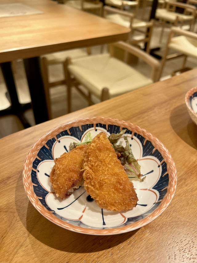  必食和牛漢堡扒飯