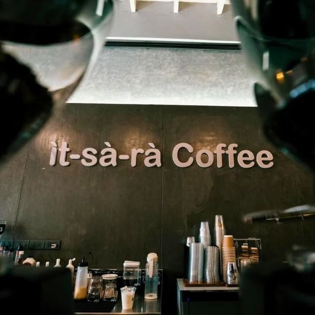🥧Itsara Coffee Bar ค่าเฟ่ที่อบอุ่นและมีสไตล์