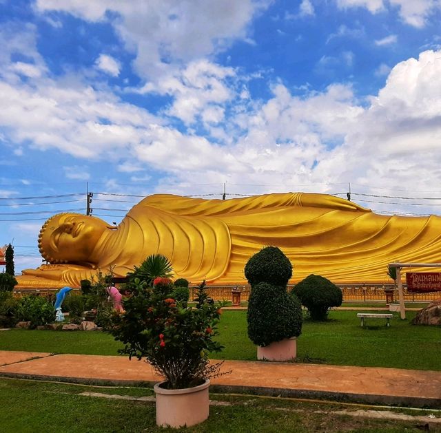 วัดพระนอนแหลมพ้อ พระนอนปางปรินิพพานใหญ่ที่สุด