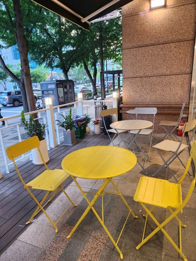 🥰서울 데이트 할때 건겅하고 맛있게 한끼하고싶다면, "충정로 살라아띠"🥰