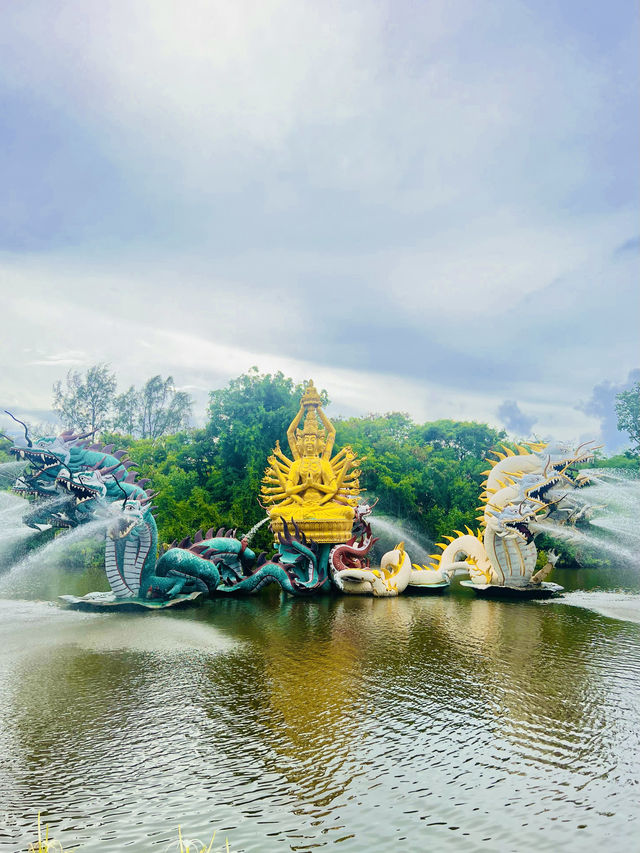 The World’s Largest Outdoor Museum 🏛️🇹🇭✨