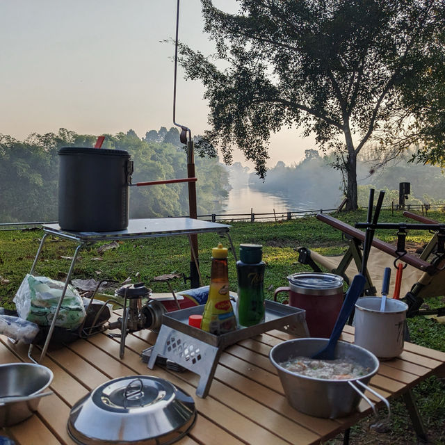 Rabbit Campsite - ลานกางเต็นท์กระต่ายกินเนื้อ