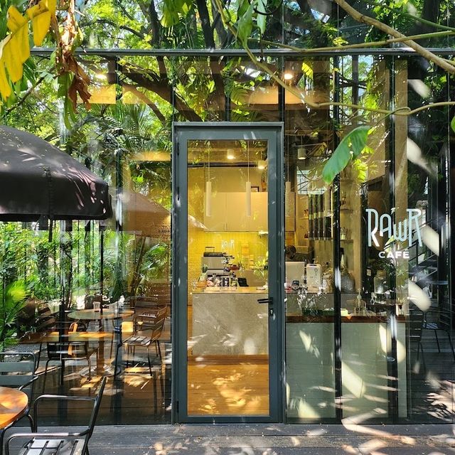RAWR Cafe • Phra Khanong, Bangkok